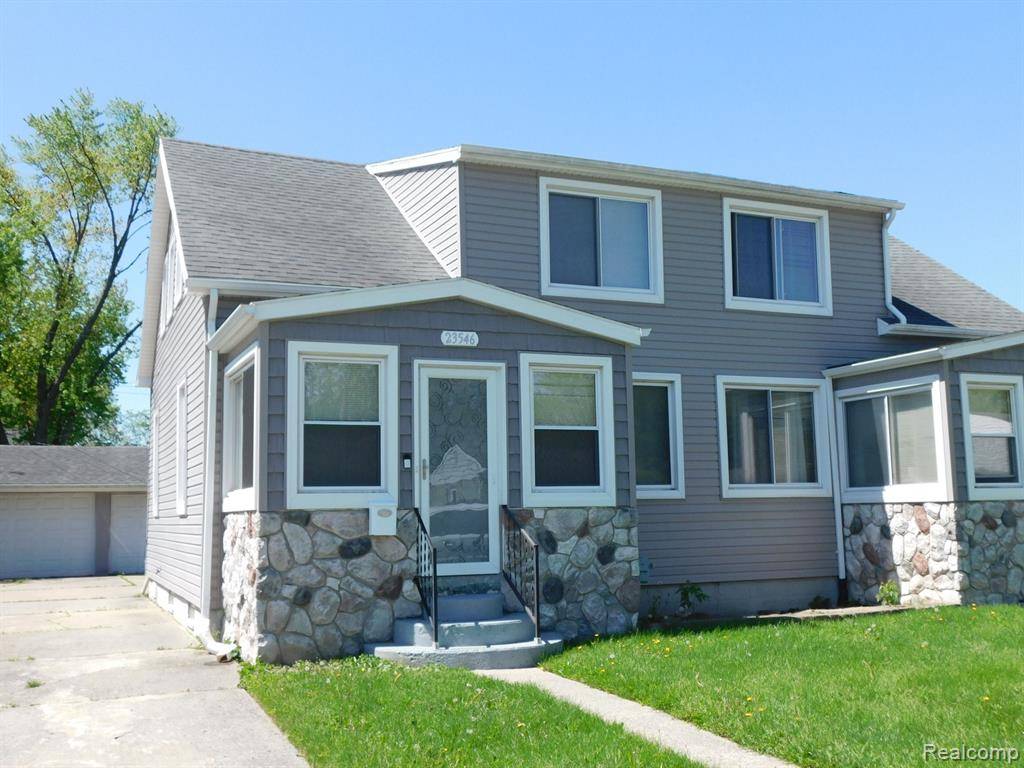 Saint Clair Shores, MI 48082,23546 GLENBROOK Street
