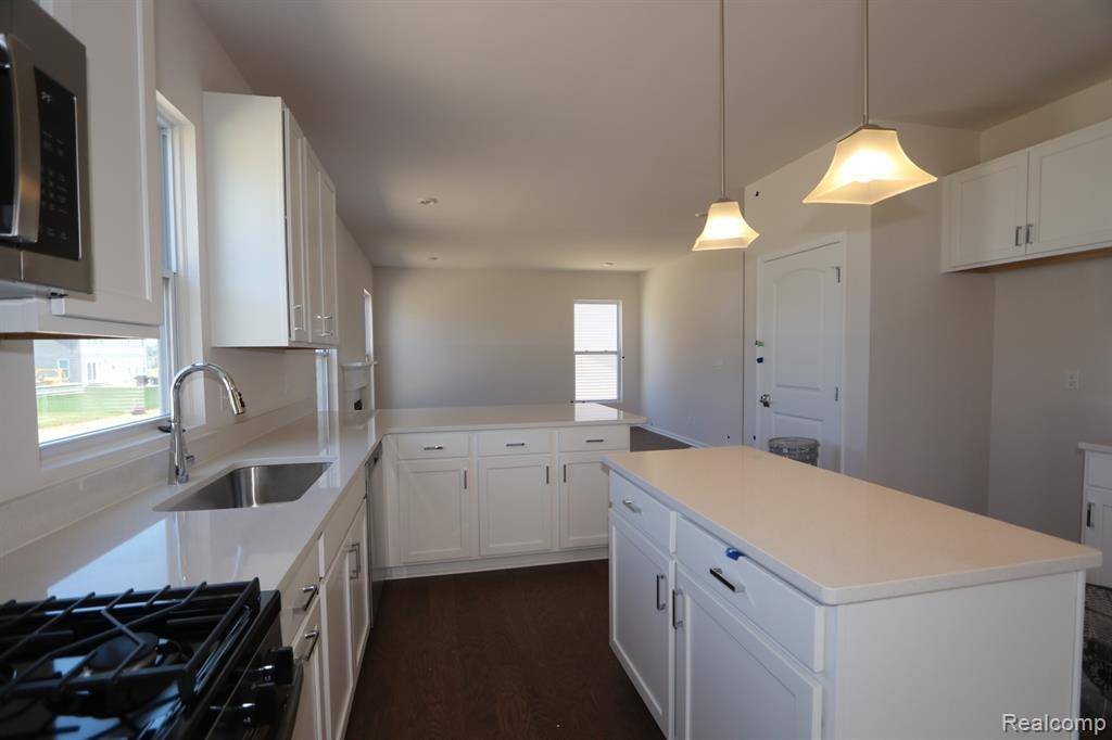 Saline, MI 48176,27144 SILO Drive