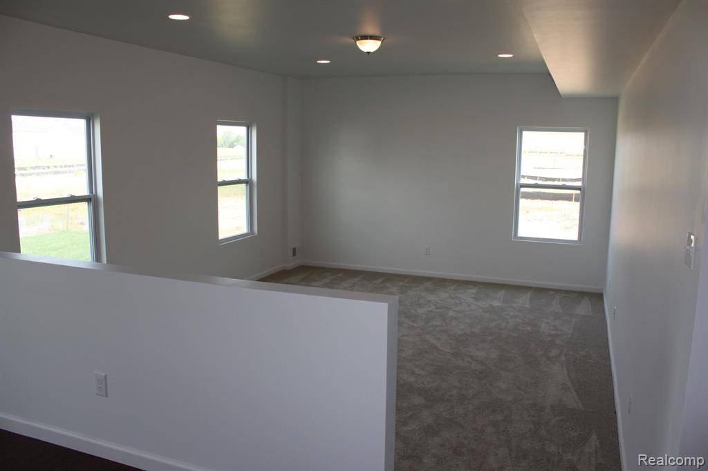 New Haven, MI 48048,58194 PEMBROOKE Avenue