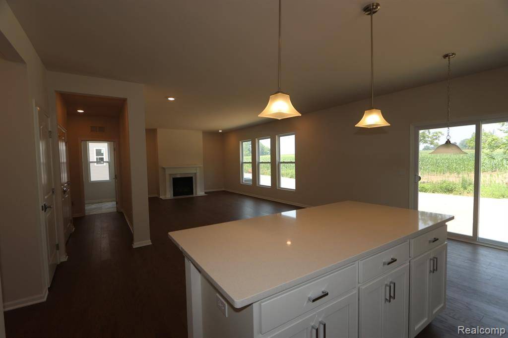 Saline, MI 48176,27106 GALLOP Way
