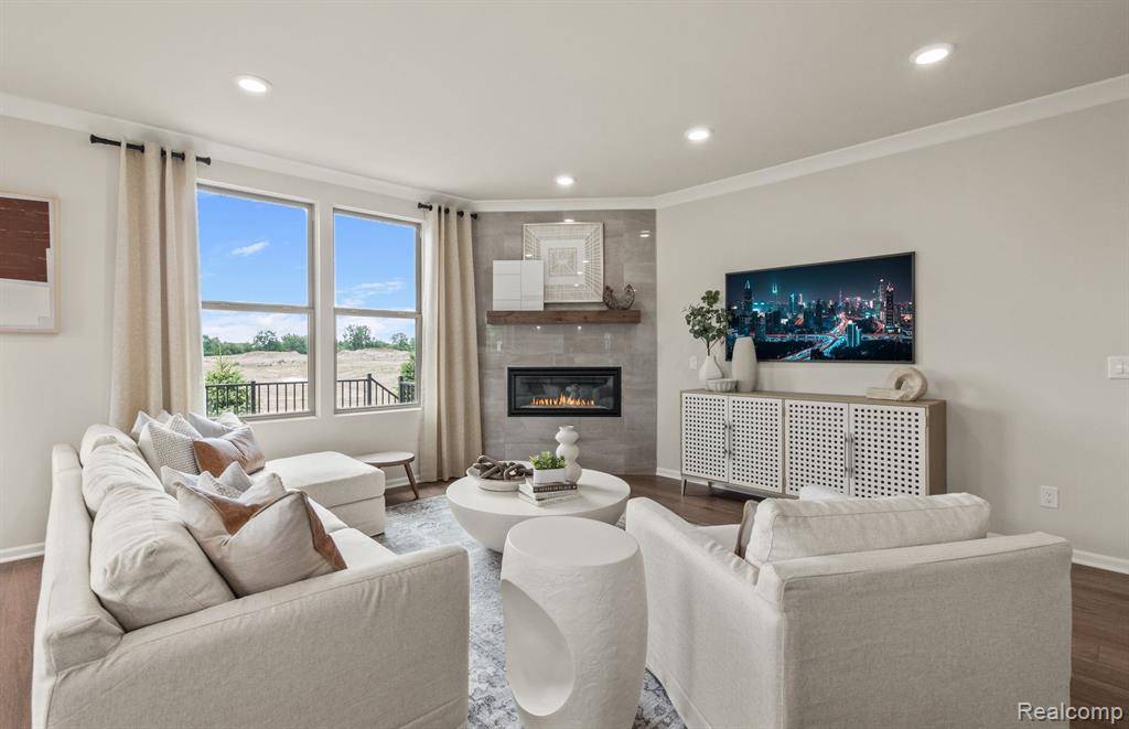 Ann Arbor, MI 48108,785 W SPANIEL Drive