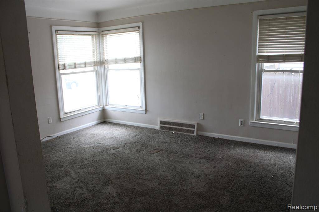 Lincoln Park, MI 48146,1093 Ford Blvd