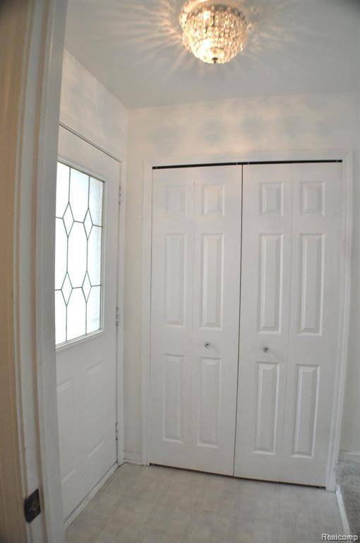 Canton, MI 48188,4439 HUNTERS W Circle