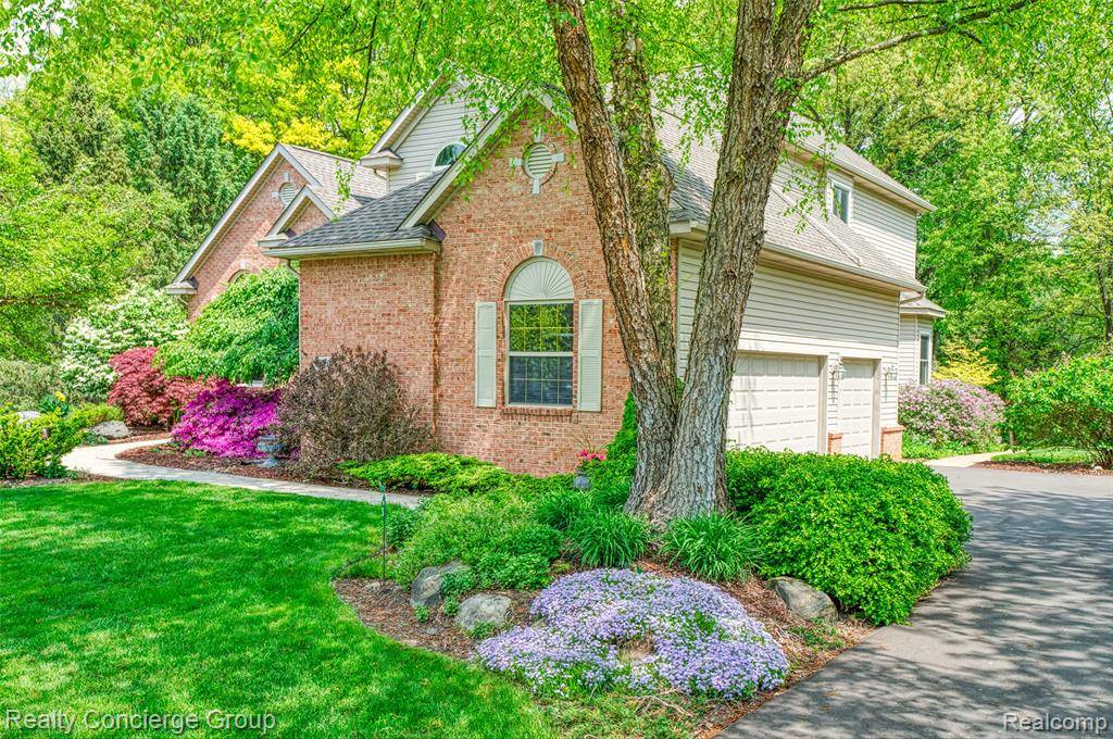 Brighton, MI 48116,6276 CHAD Court
