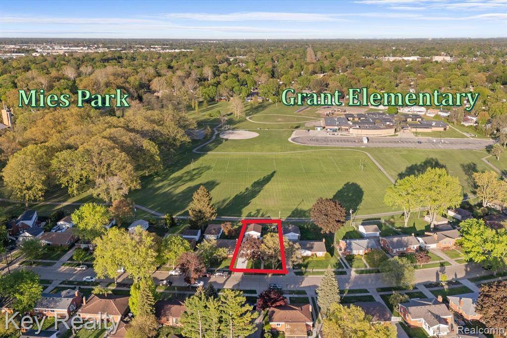 Livonia, MI 48150,9312 California Street