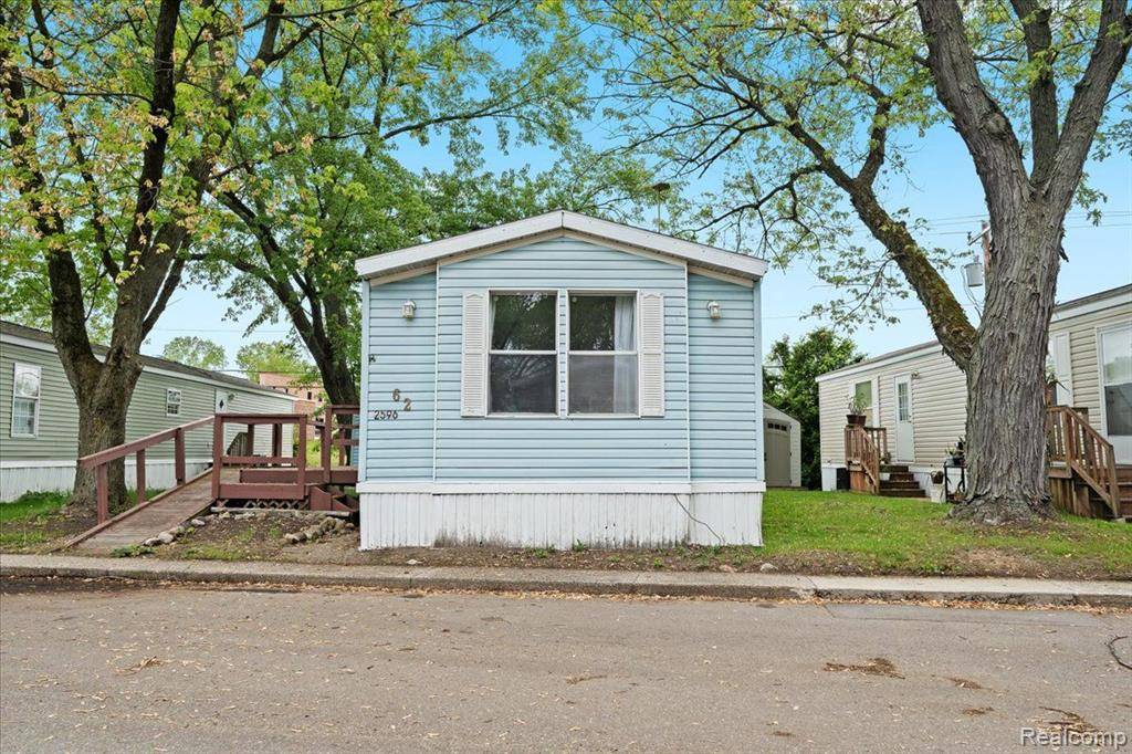 Brighton, MI 48114,2596 Pleasant Street