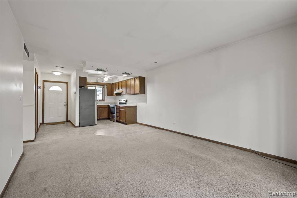 Highland, MI,2289 N MILFORD Road