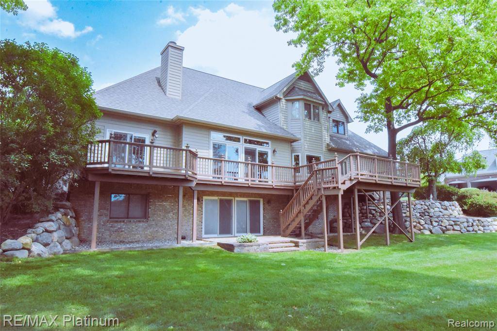 Brighton, MI 48114,8342 ISLANDVIEW Court