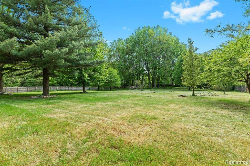 Chesterfield, MI,52851 FAIRCHILD Road