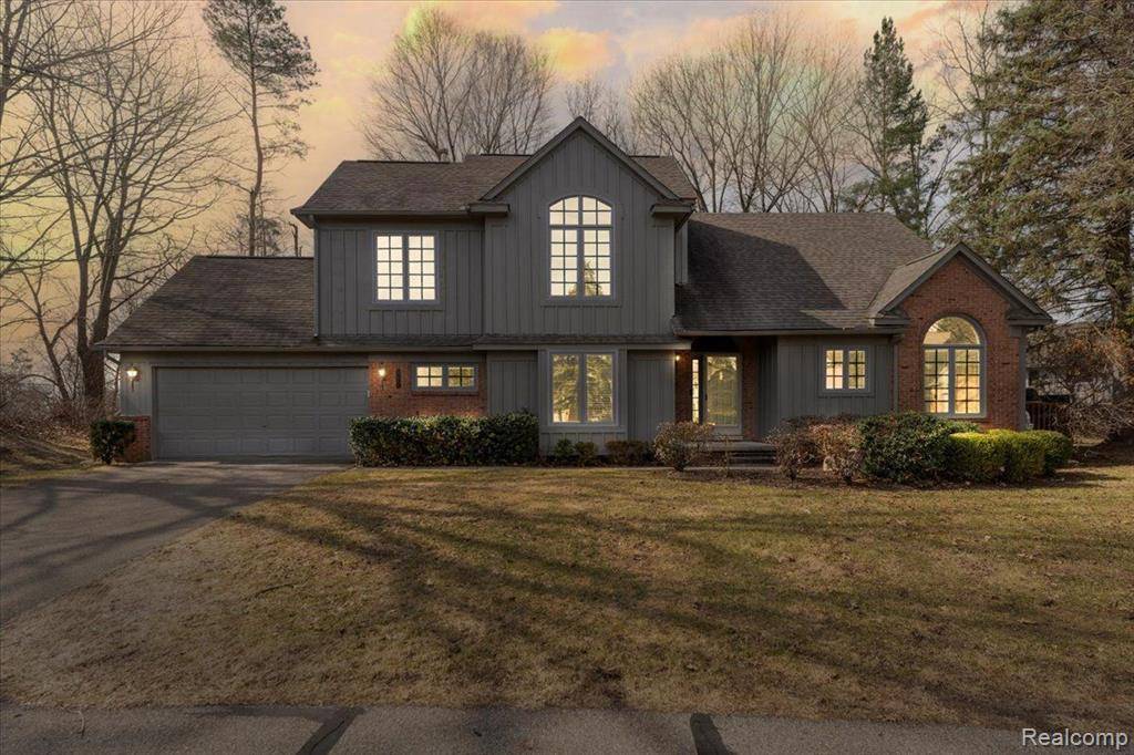 Farmington Hills, MI 48331,37695 BURTON Drive