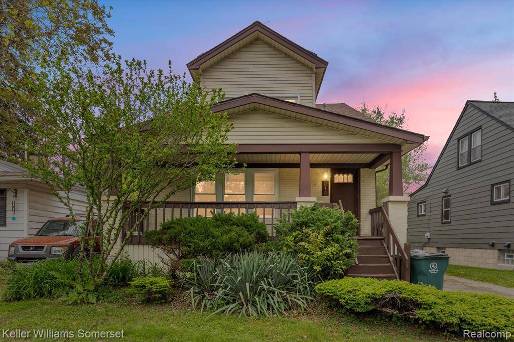 Royal Oak, MI 48067,214 WOODSBORO Drive