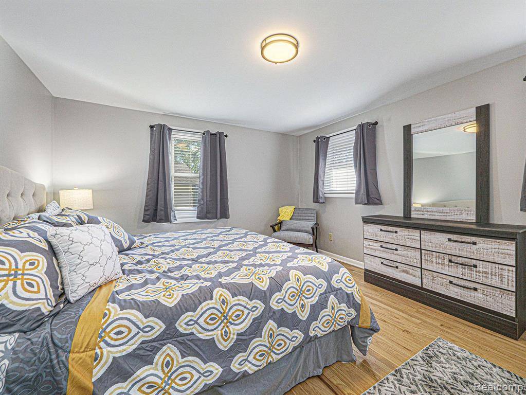 Ann Arbor, MI 48103,421 S 7TH Street