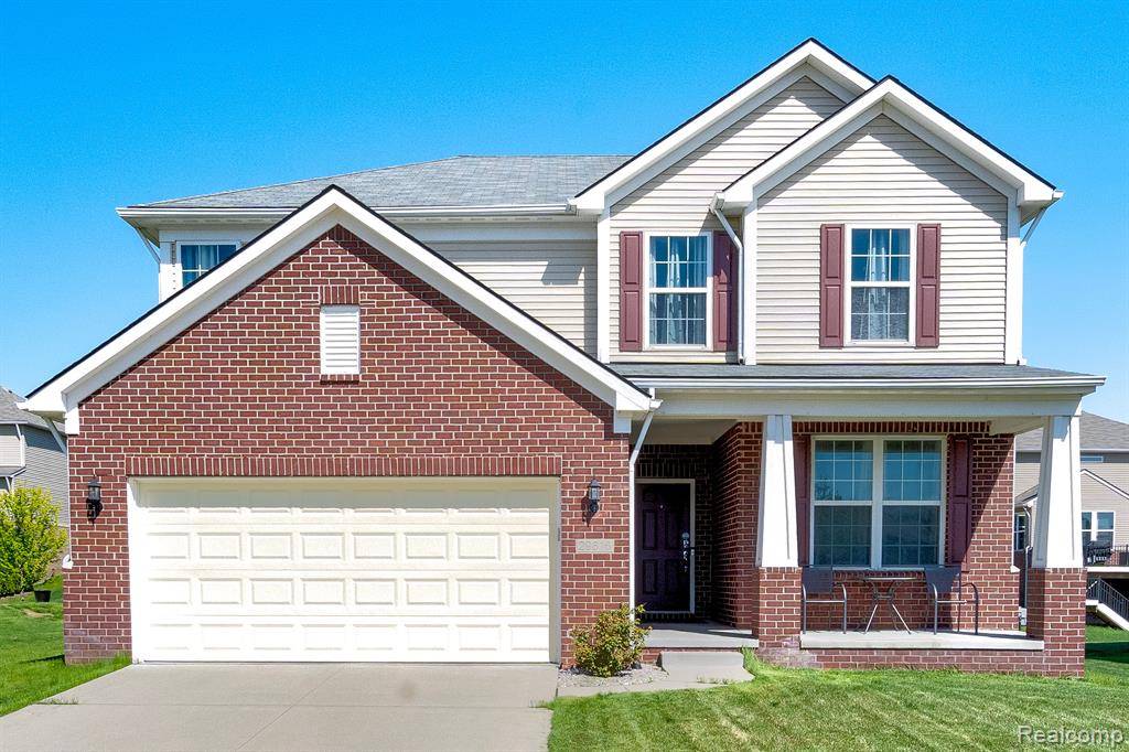 New Hudson, MI 48165,29816 AUTUMN GOLD Drive
