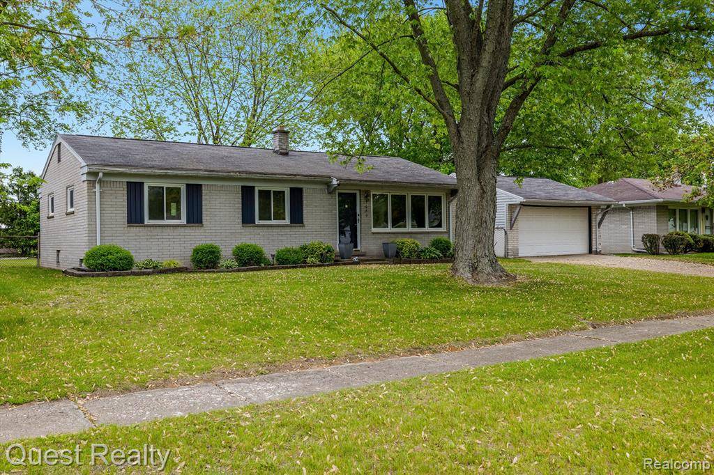 Waterford, MI 48329,3680 SHOALS Street