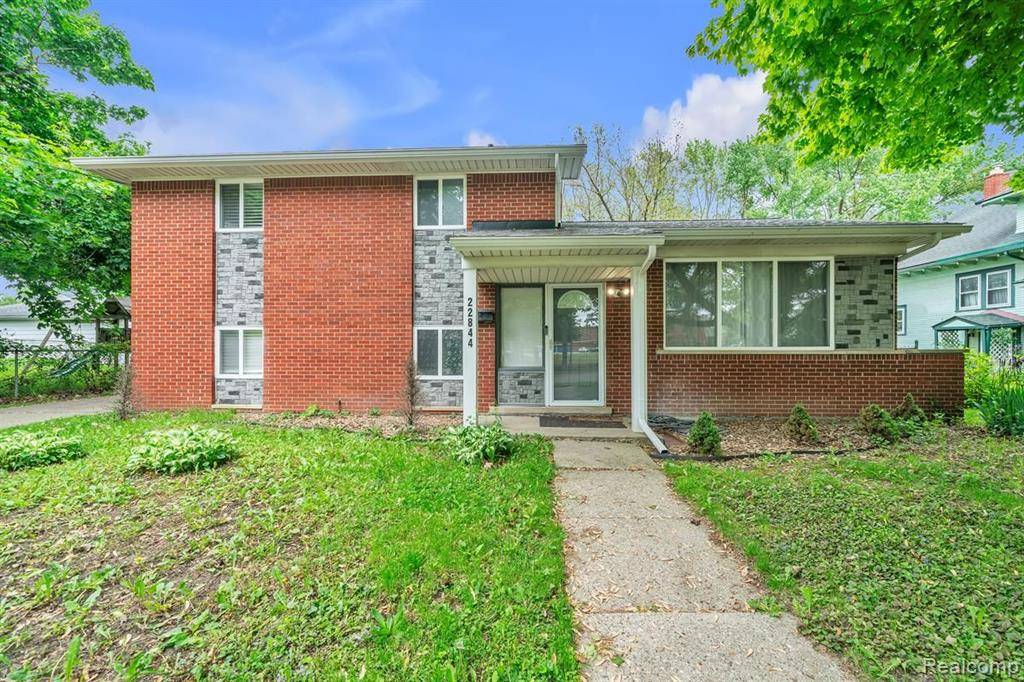 Eastpointe, MI 48021,22844 LISCOMB Avenue