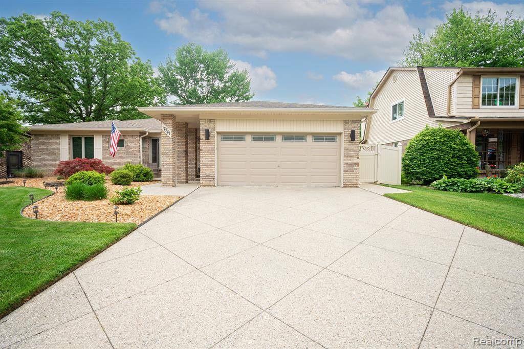 Riverview, MI 48193,17741 FOX GLEN Drive