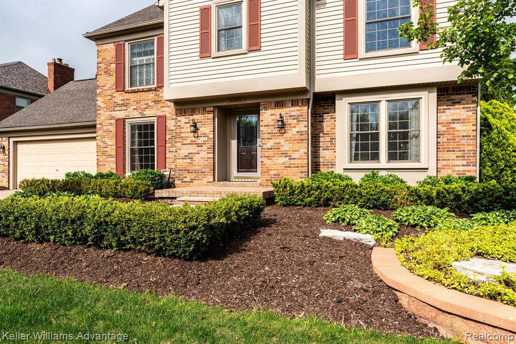 Northville, MI 48168,41451 Waterfall Road