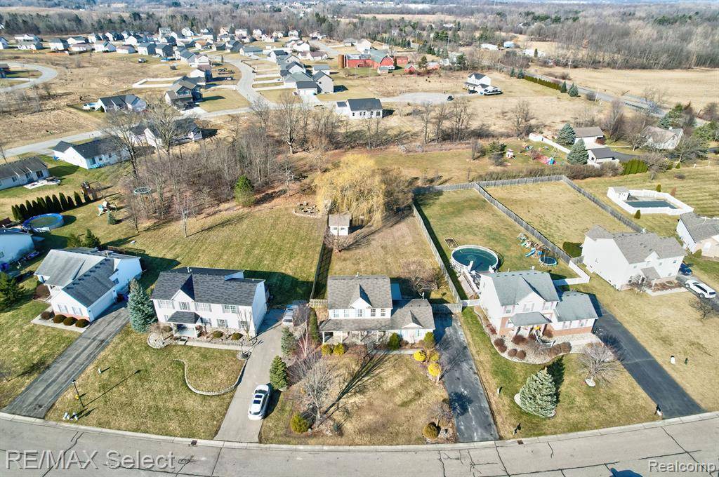 Grand Blanc, MI 48439,8056 LARK Lane