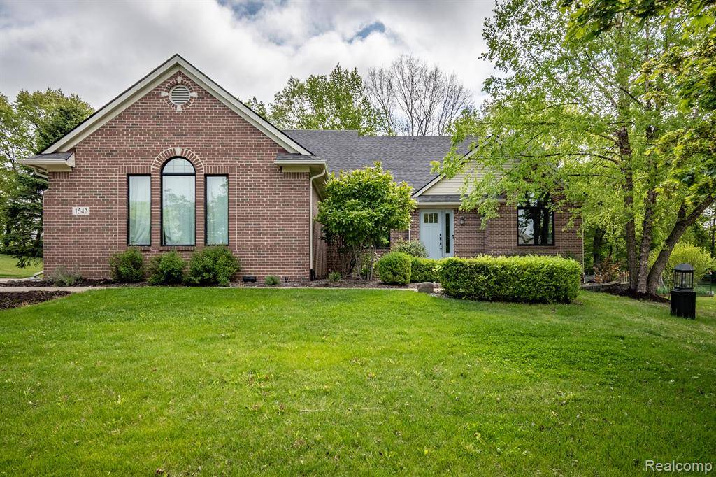 Howell, MI 48843,1542 SUMMERFIELD Lane