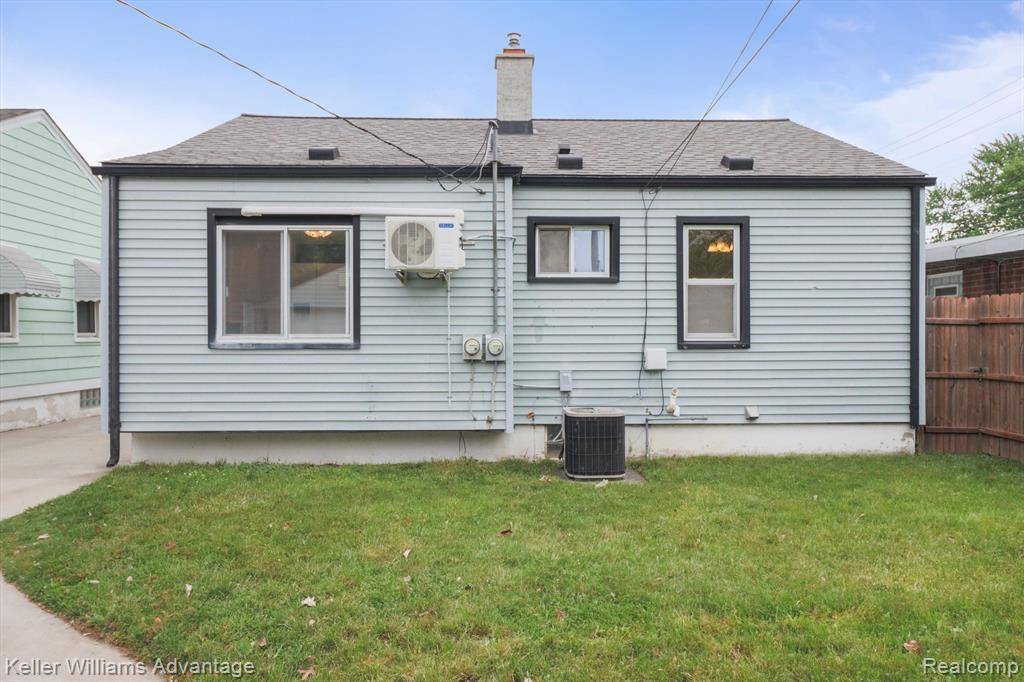 Hazel Park, MI 48030,434 E WOODWARD HEIGHTS Boulevard