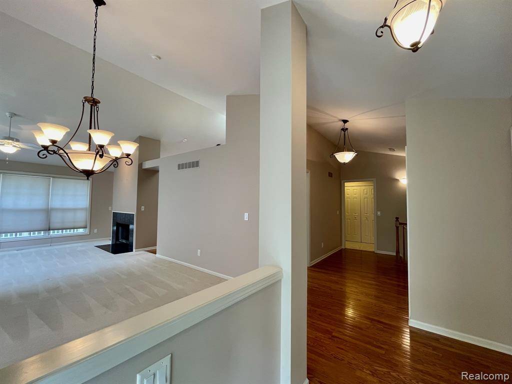 Canton, MI 48188,2001 Cobra Court