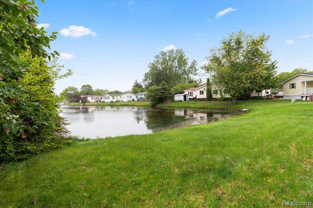 Auburn Hills, MI 48326,351 N. Squirrel Road Lot 178