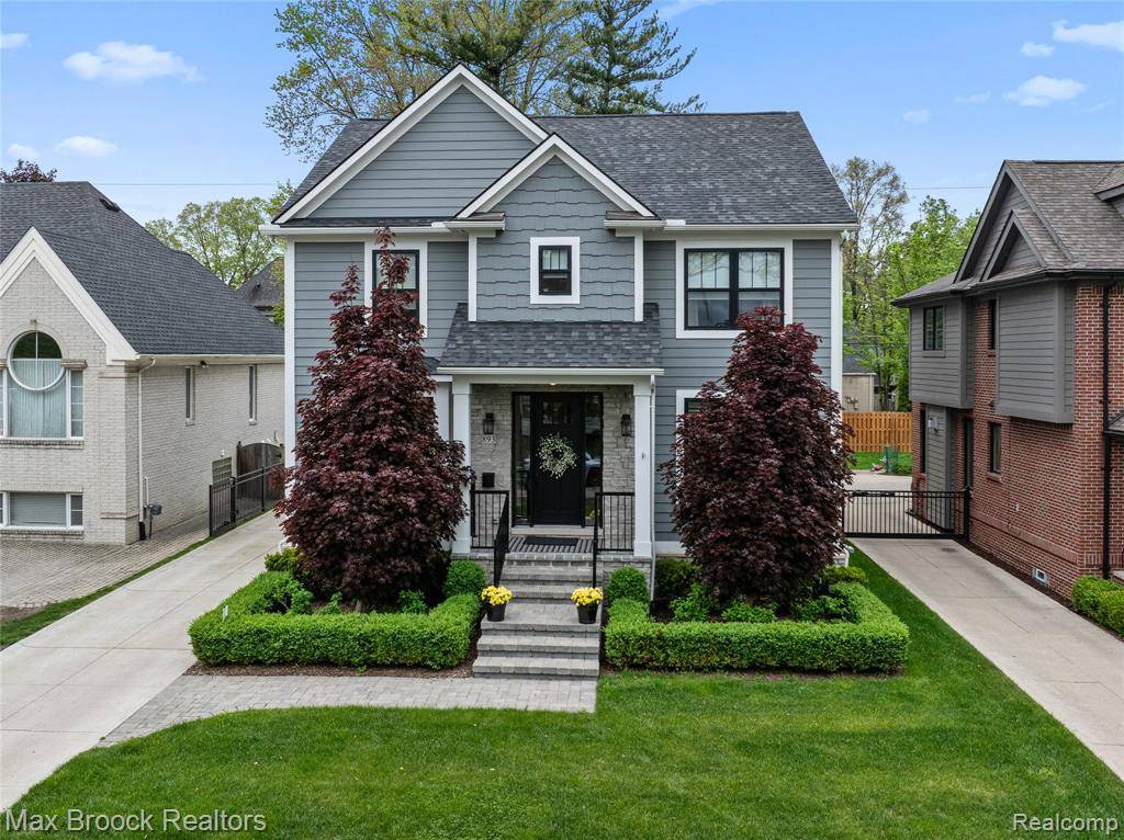 Birmingham, MI 48009,893 HAZEL Street