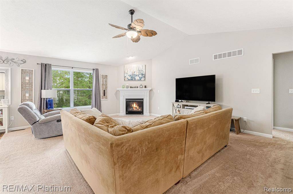 Howell, MI 48855,5956 Kerri Ln