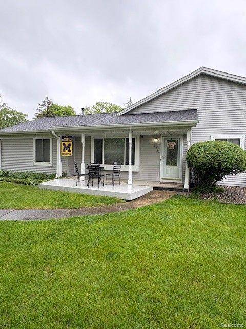 Flint, MI 48507,1376 LEISURE Drive