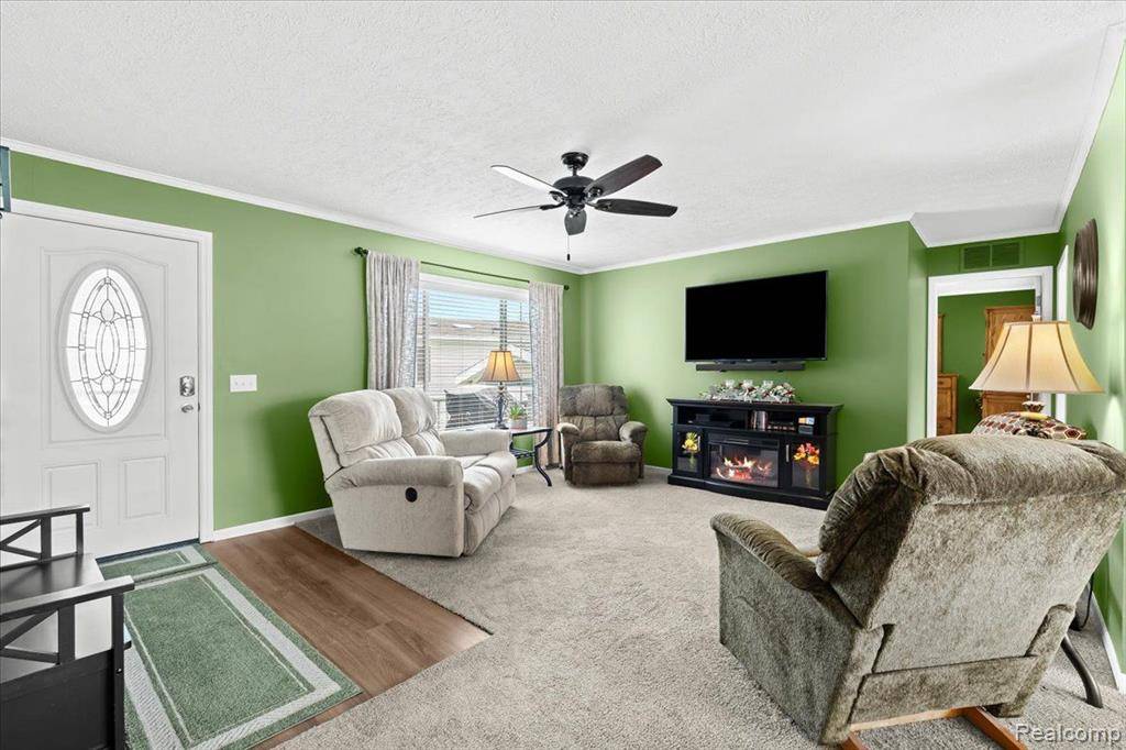 South Lyon, MI 48178,11855 CEDARBROOK Drive
