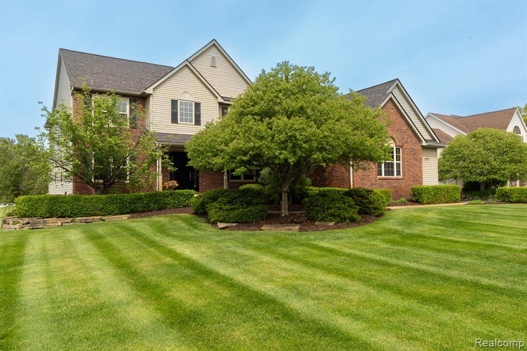 Howell, MI 48843,1533 Woodhurst Court