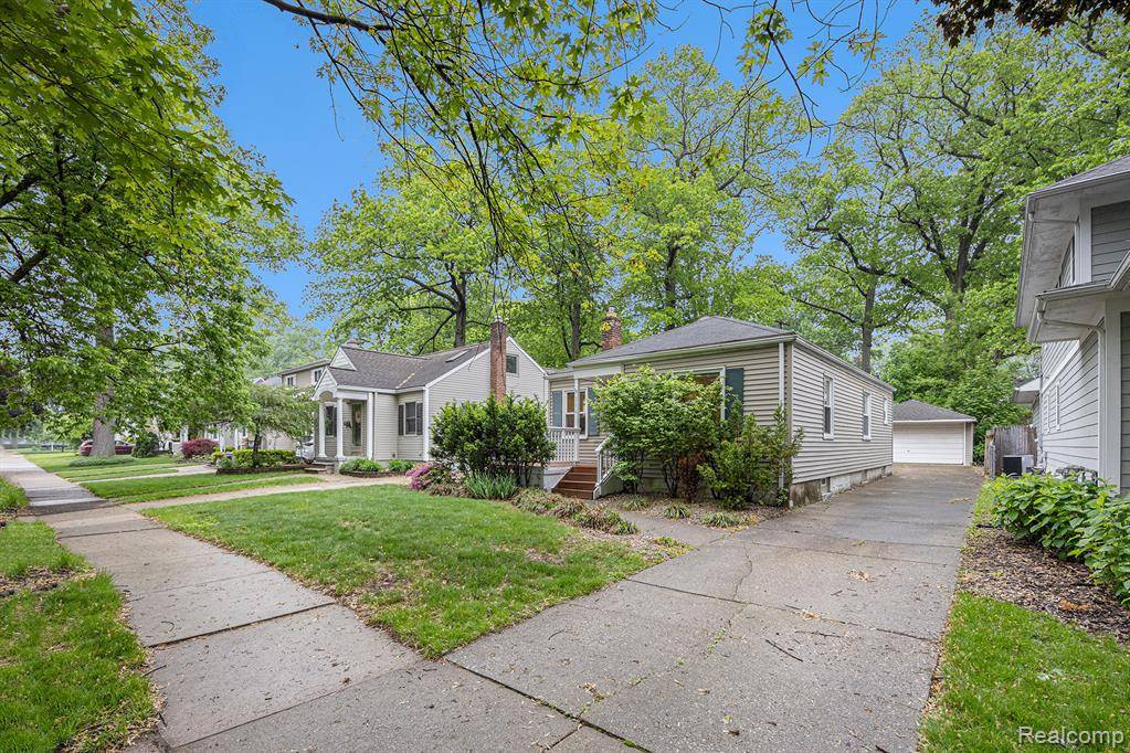 Royal Oak, MI 48067,306 N Vermont Avenue