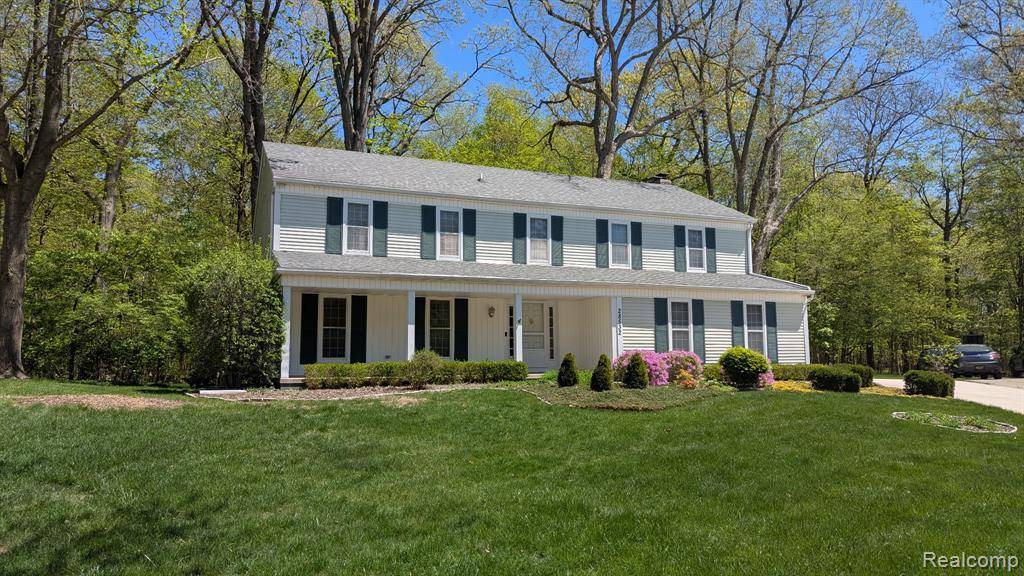 Farmington Hills, MI 48331,28532 Perryville Way