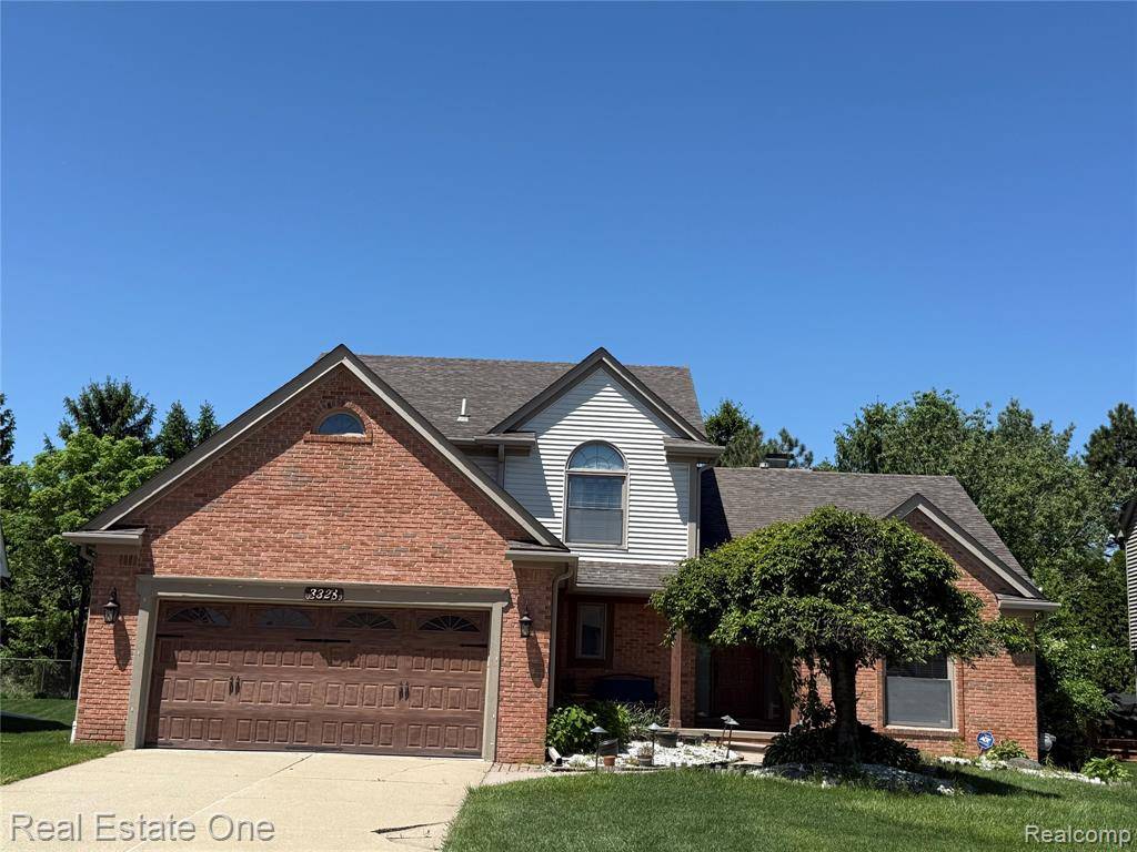 Rochester Hills, MI 48307,3328 PRIMROSE Drive