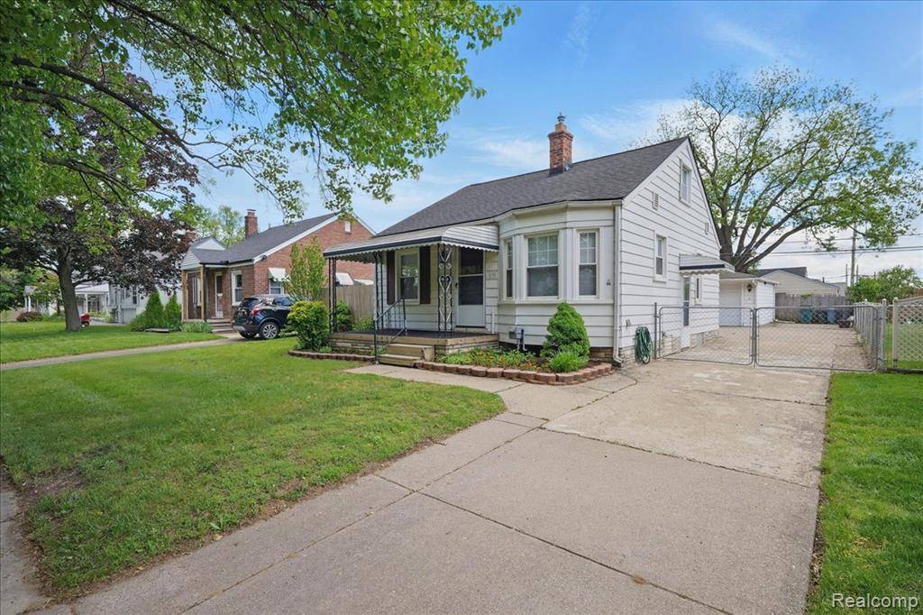 Ferndale, MI 48220,690 E Chesterfield Street