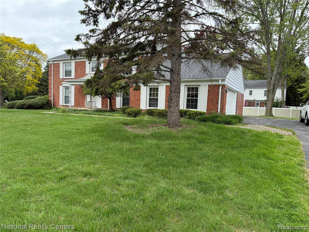 West Bloomfield, MI,5888 Red Coat Lane