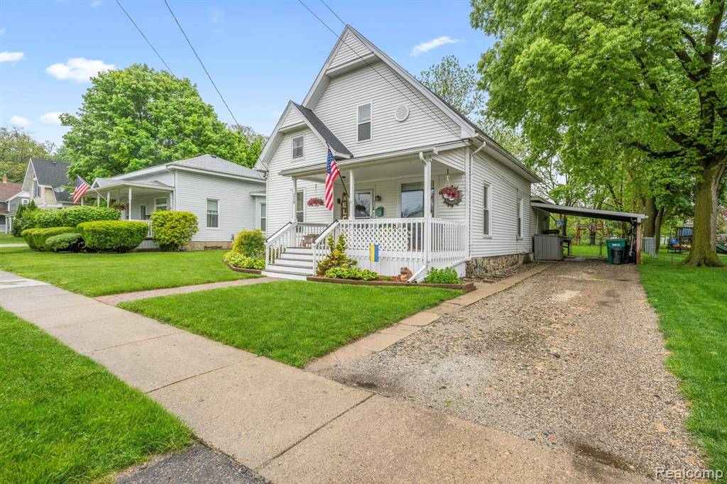 Flushing, MI 48433,218 N Maple Street