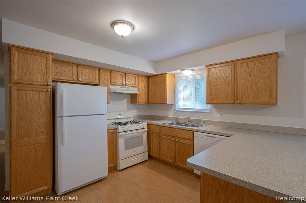 Lapeer, MI 48446,1220 Farnsworth Road