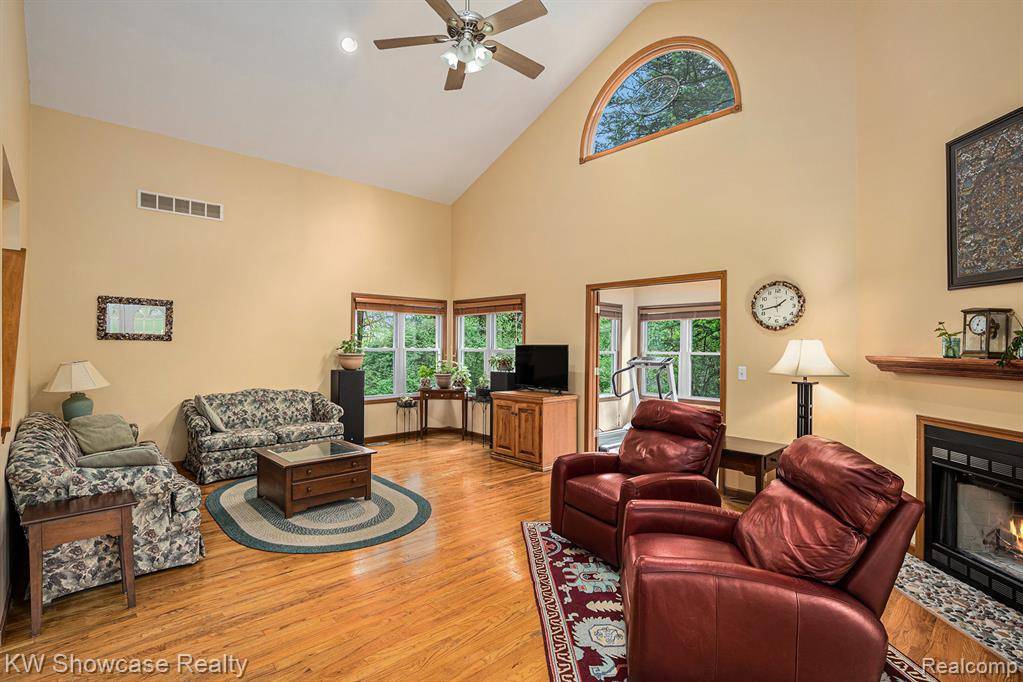 White Lake, MI 48383,730 Fairview
