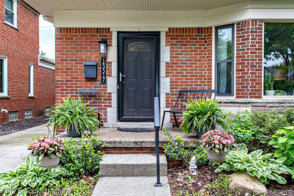 Huntington Woods, MI,13317 Victoria Avenue