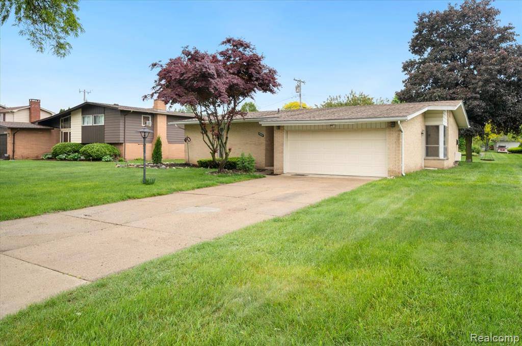 Southfield, MI 48076,29450 Stellamar Drive
