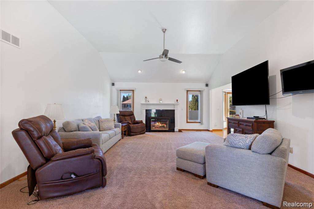 Sterling Heights, MI 48313,15144 Vincent Drive