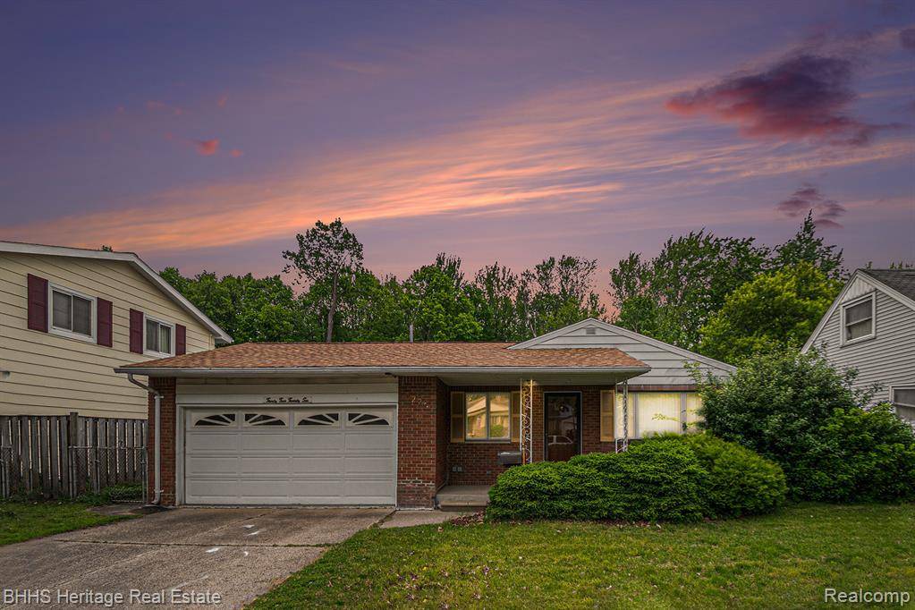 Lansing, MI 48911,3226 Glasgow Drive