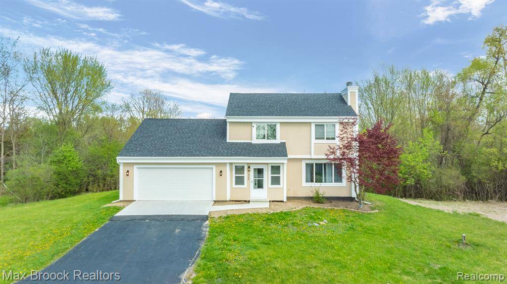 West Bloomfield, MI 48324,1525 HILLER Road