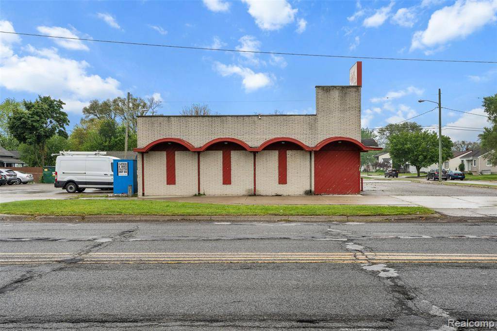 Eastpointe, MI 48021,15163 E 10 Mile Road