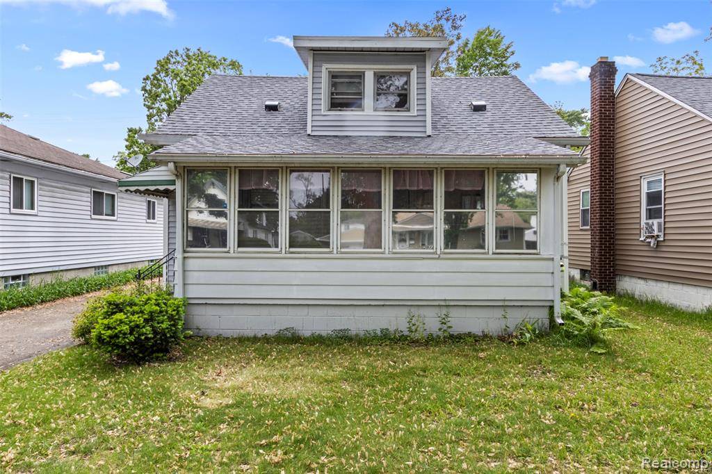 Hazel Park, MI 48030,1141 E Madge Avenue