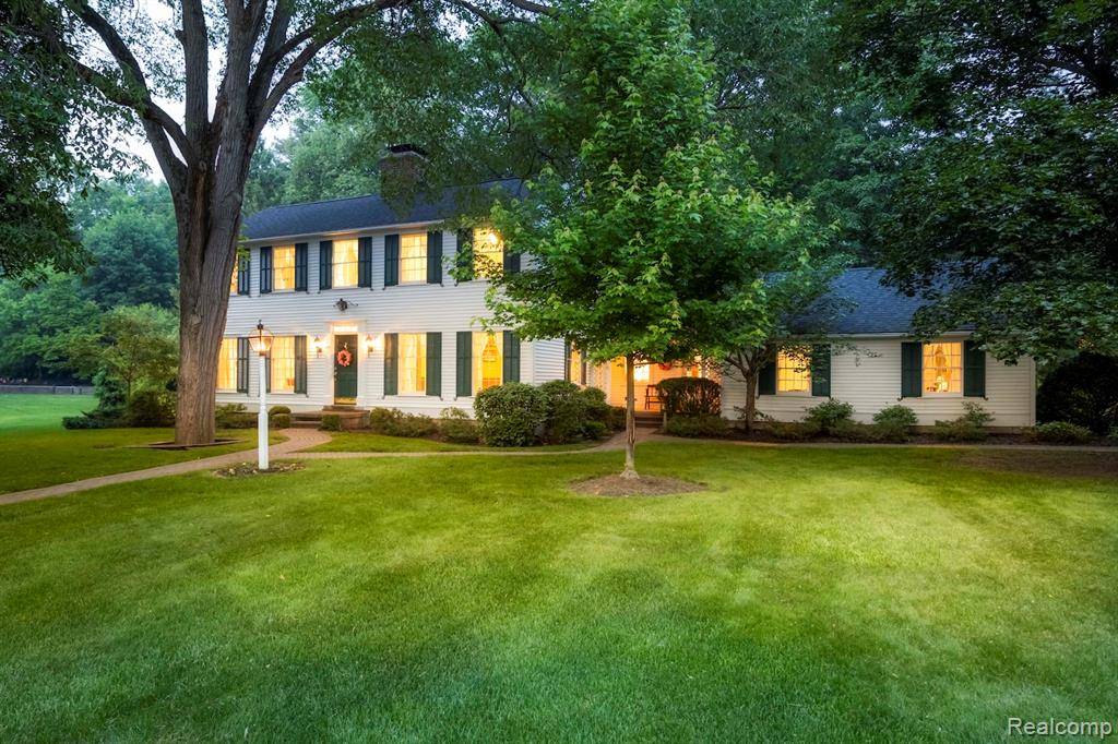 Northville, MI 48168,18410 Fermanagh Court