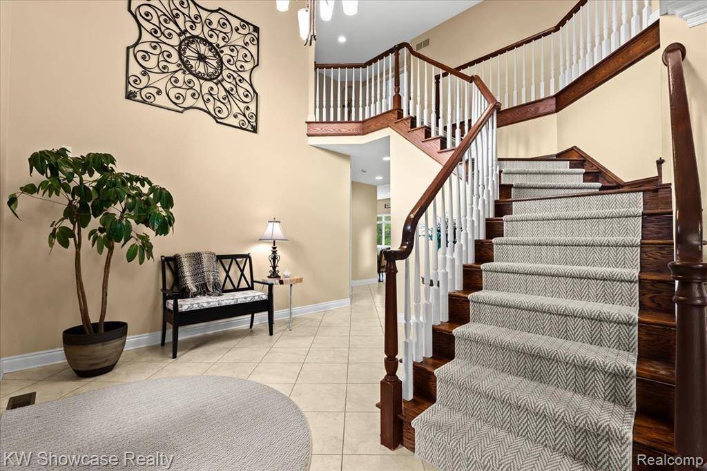 Walled Lake, MI 48390,778 ELDERBERRY Court