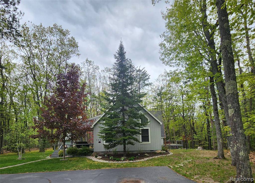 Indian River, MI 49749,7063 Frontenac, Indian River,