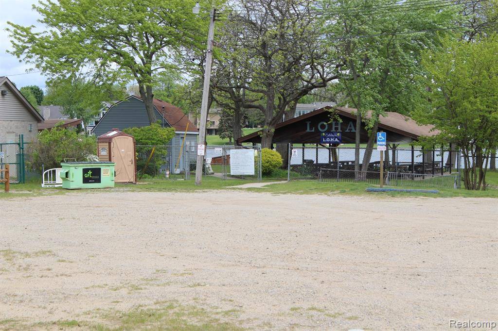 Waterford, MI 48329,3801 Embarcadero Street